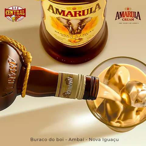 Buraco do Boi: dose de Amarula sendo servida